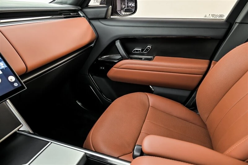 2024 Land Rover Range Rover L460 - Image 29 of 29