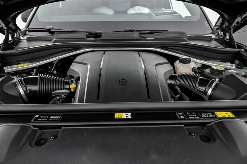 2024 Land Rover Range Rover L460 - Image 13 of 29