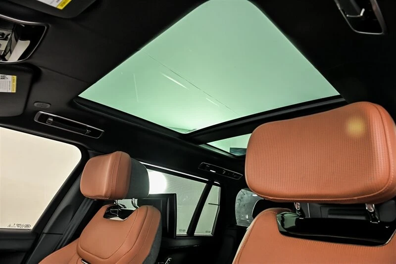 2024 Land Rover Range Rover L460 - Image 19 of 29