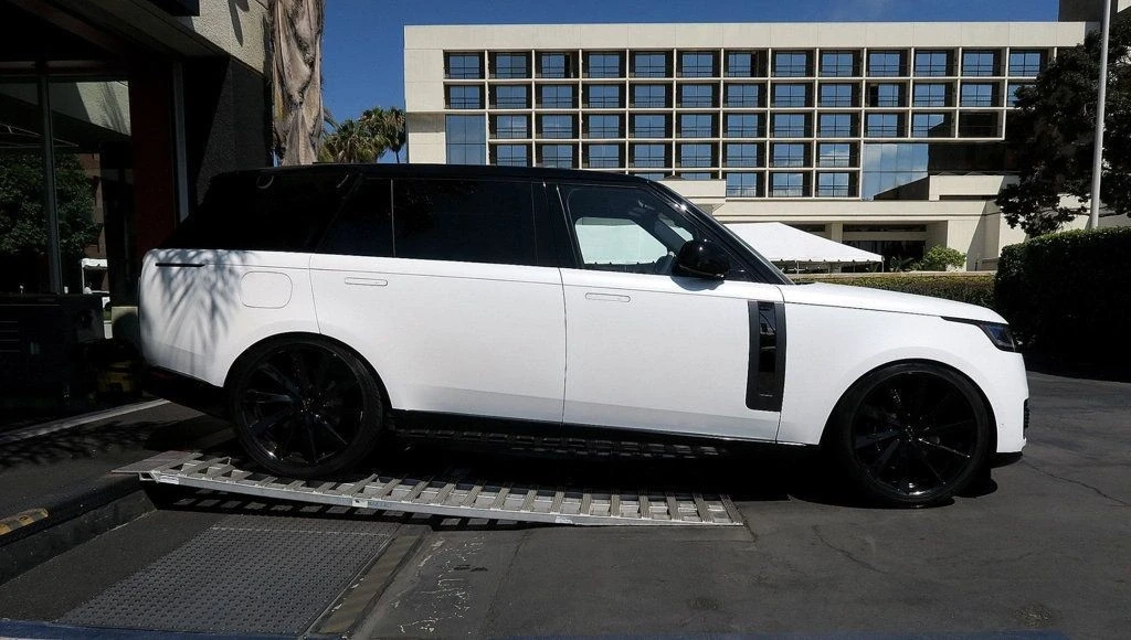 2024 Land Rover Range Rover L460 - Image 6 of 21