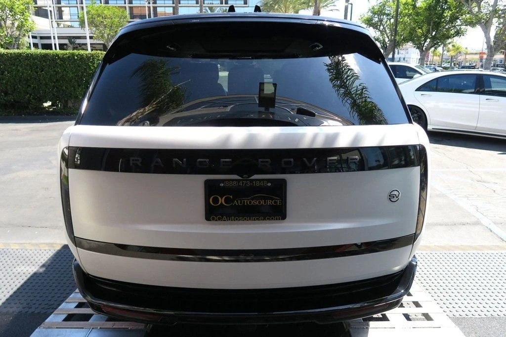 2024 Land Rover Range Rover L460 - Image 8 of 21