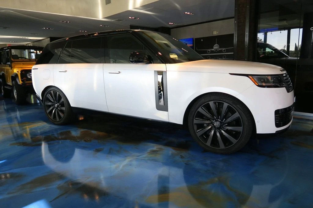 2024 Land Rover Range Rover L460 - Image 10 of 21
