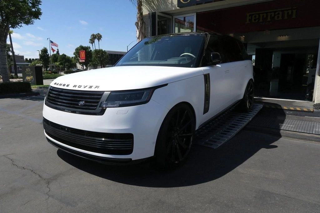 2024 Land Rover Range Rover L460 - Image 2 of 21
