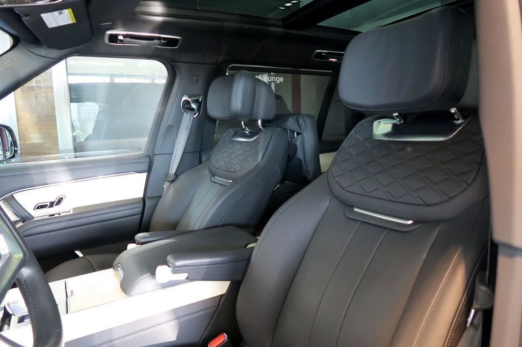 2024 Land Rover Range Rover L460 - Image 14 of 21