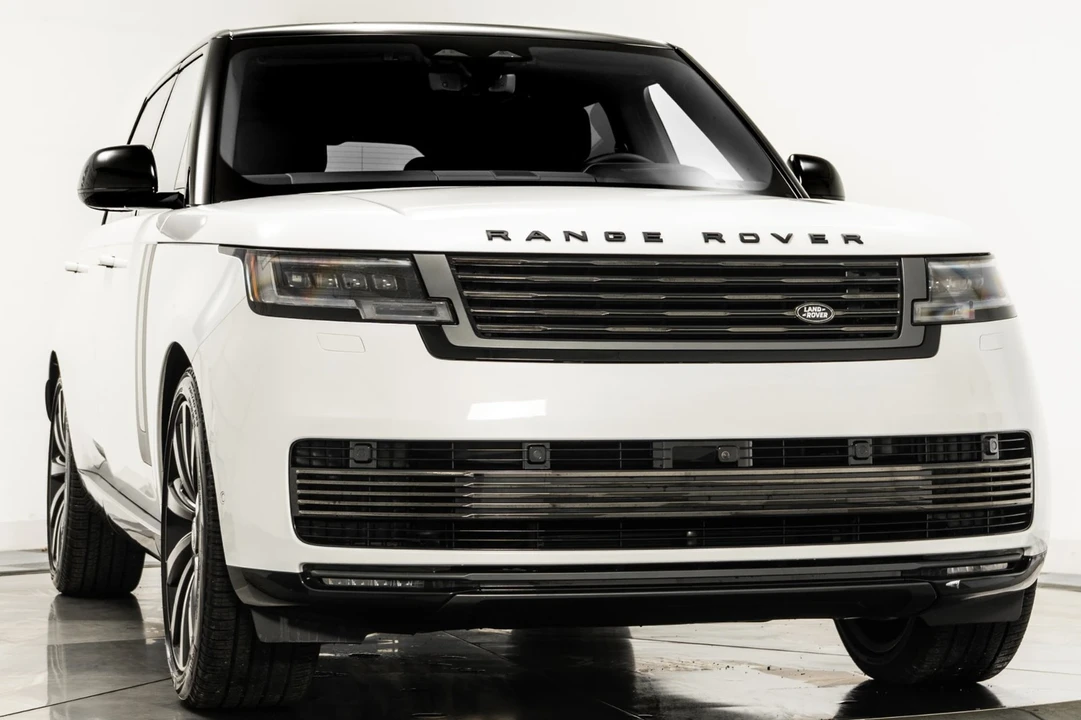 2024 Land Rover Range Rover L460 - Image 3 of 21