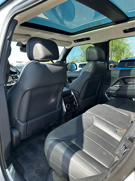 2024 Land Rover Range Rover L460 - Image 9 of 12