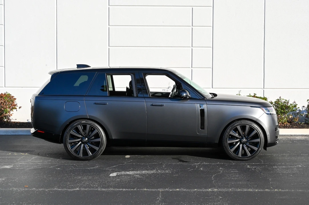 2024 Land Rover Range Rover L460 - Image 8 of 12
