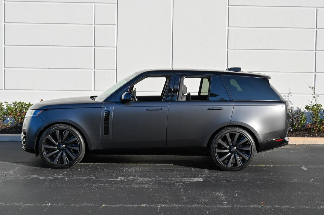 2024 Land Rover Range Rover L460 - Image 12 of 12