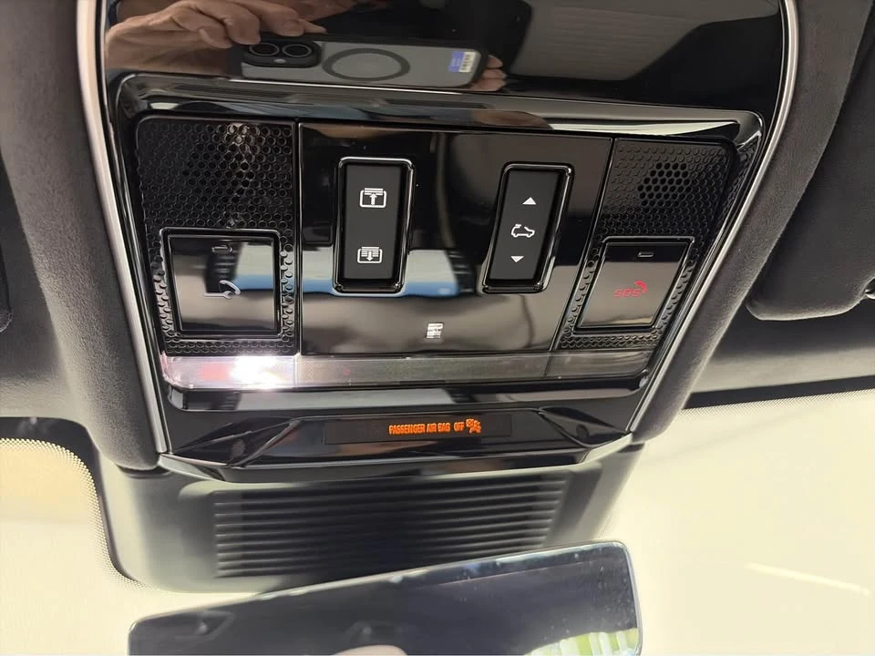 2024 Land Rover Range Rover L460 - Image 7 of 20