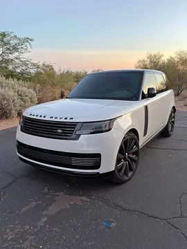 2024 Land Rover Range Rover P615 SV Sport Utility 4D