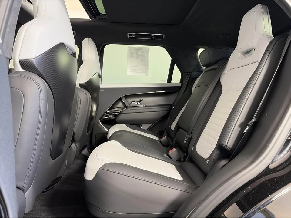 2024 Land Rover Range Rover L460 - Image 15 of 20