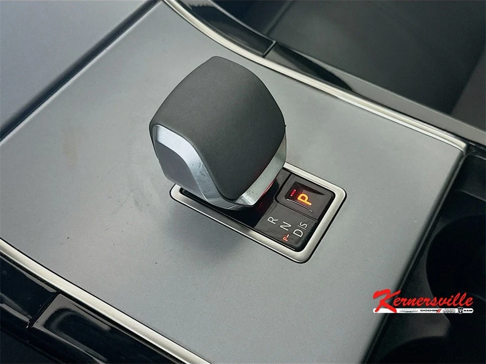 2024 Land Rover Range Rover L460 - Image 16 of 21