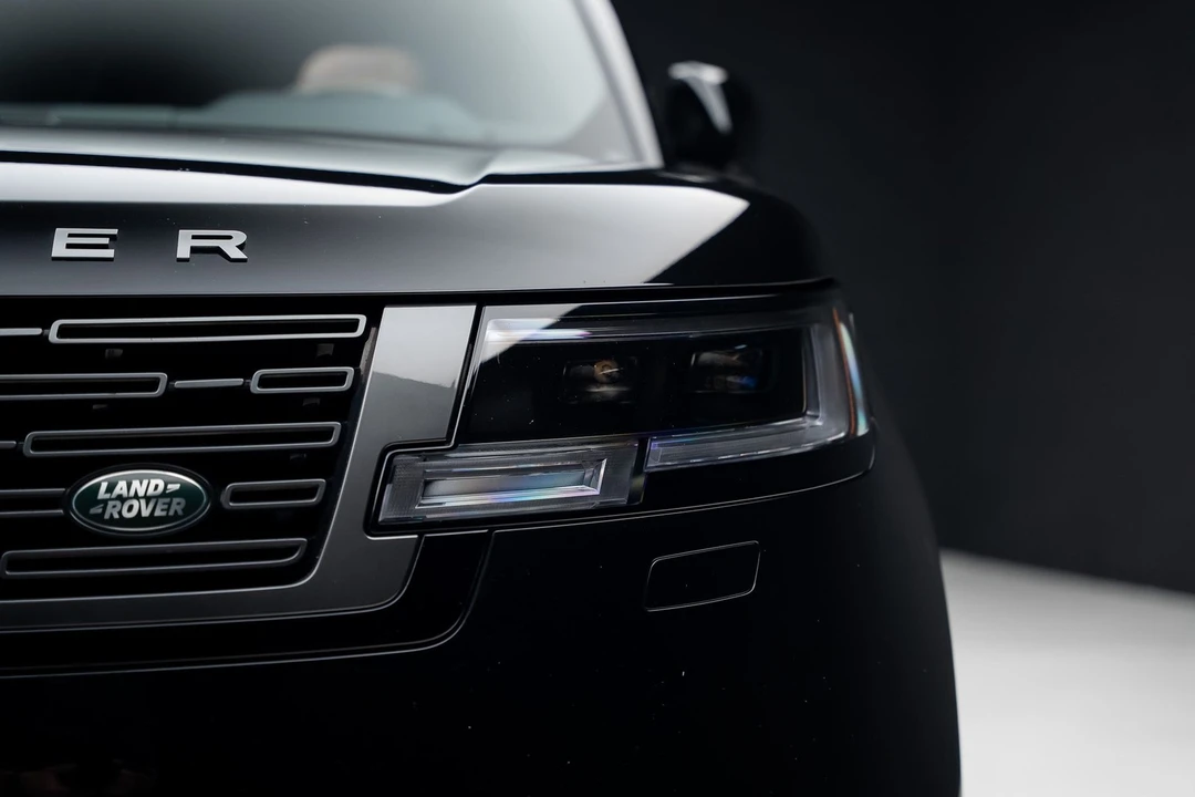 2024 Land Rover Range Rover L460 - Image 10 of 31