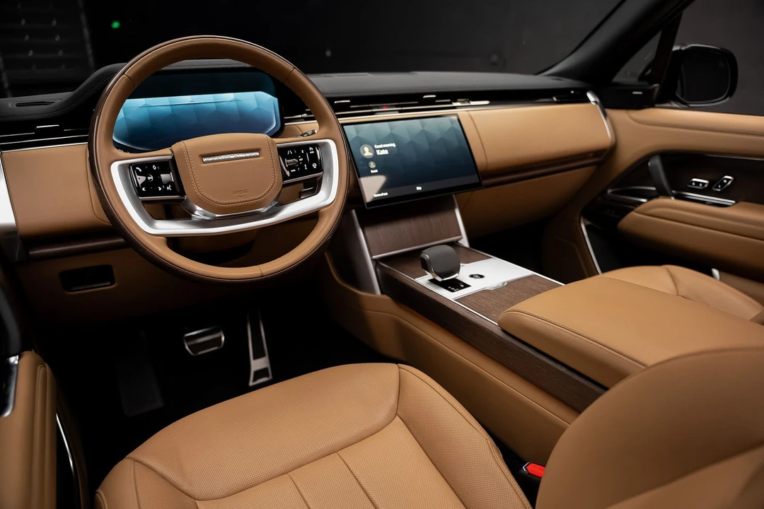 2024 Land Rover Range Rover L460 - Image 2 of 31
