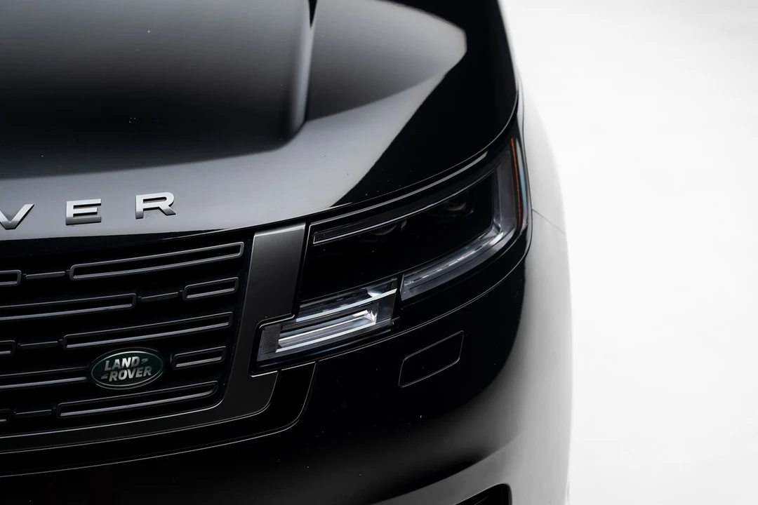 2024 Land Rover Range Rover L460 - Image 11 of 31