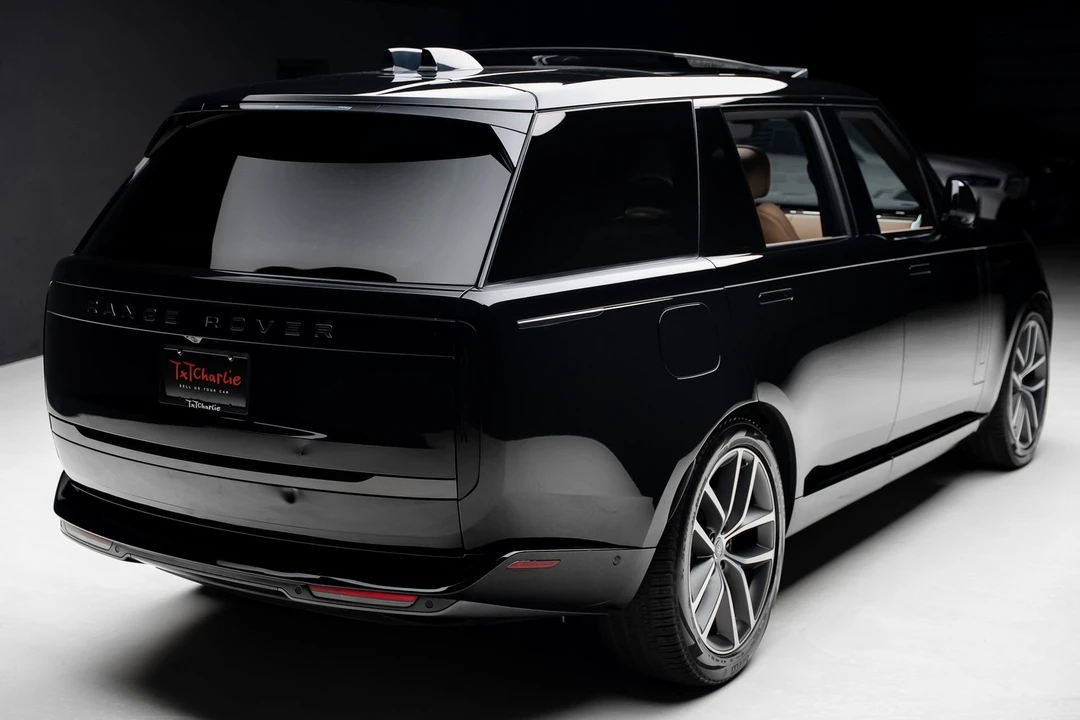 2024 Land Rover Range Rover L460 - Image 30 of 31