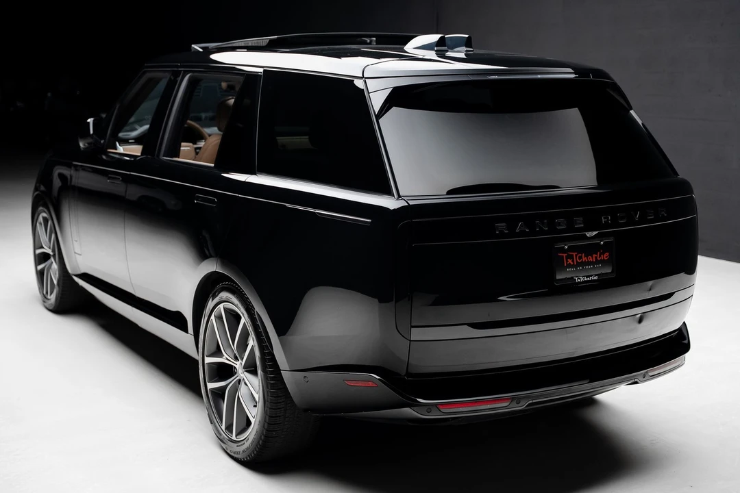 2024 Land Rover Range Rover L460 - Image 23 of 31