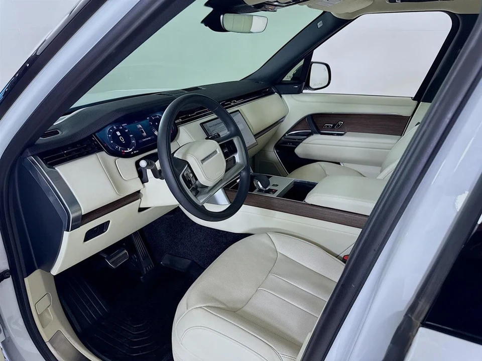 2024 Land Rover Range Rover L460 - Image 12 of 12