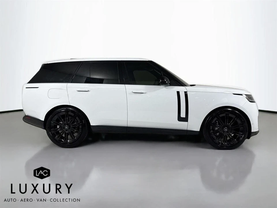 2024 Land Rover Range Rover L460 - Image 3 of 12