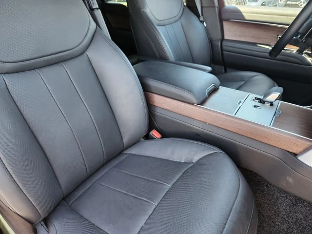2024 Land Rover Range Rover L460 - Image 17 of 20