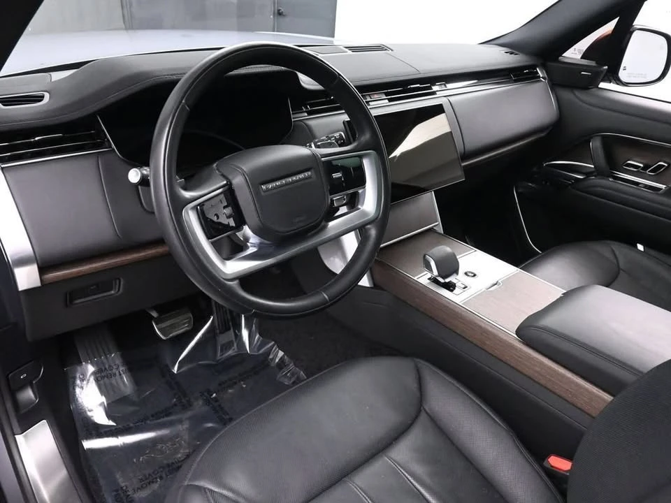 2024 Land Rover Range Rover L460 - Image 10 of 19