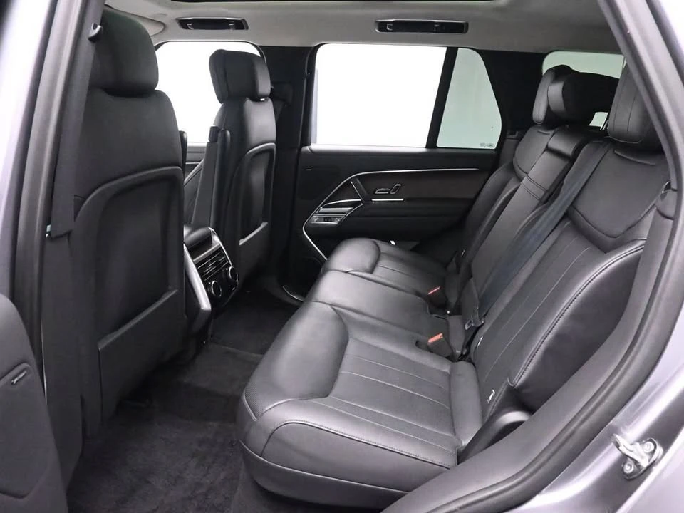 2024 Land Rover Range Rover L460 - Image 15 of 19
