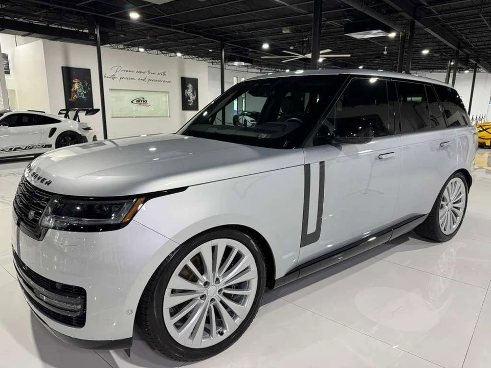 2024 Land Rover Range Rover L460 - Image 3 of 12