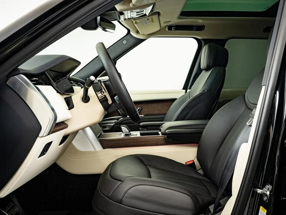 2024 Land Rover Range Rover L460 - Image 19 of 21