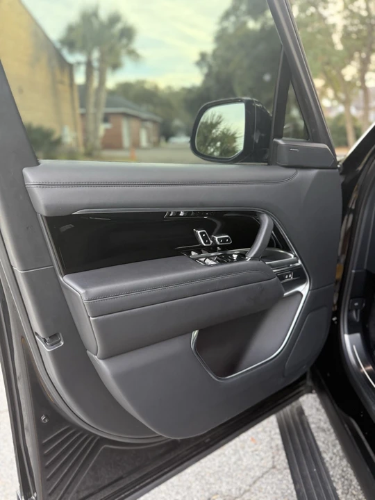 2024 Land Rover Range Rover L460 - Image 11 of 21