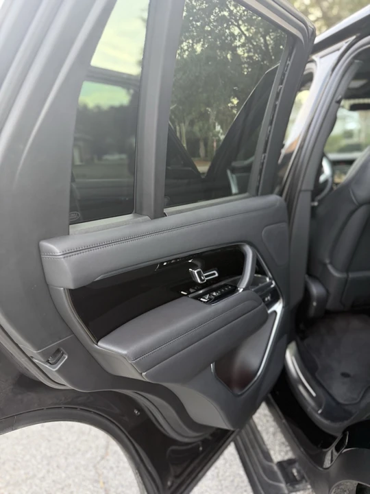 2024 Land Rover Range Rover L460 - Image 17 of 21