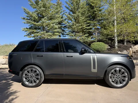 2024 Land Rover Range Rover SE