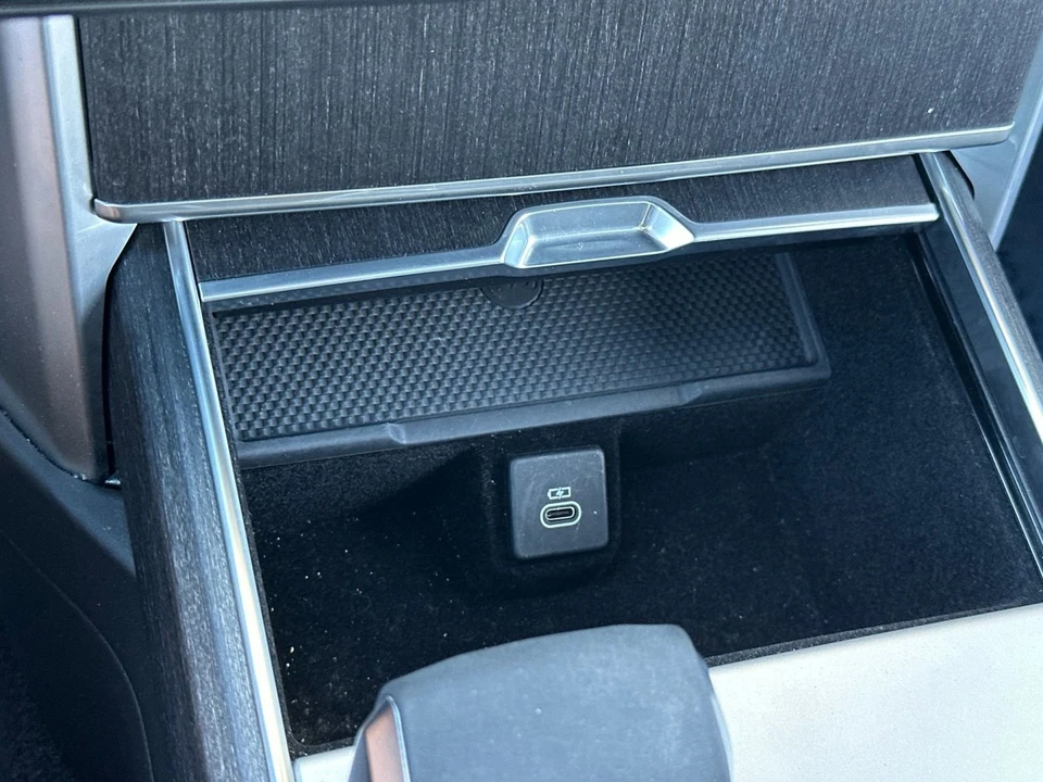 2024 Land Rover Range Rover L460 - Image 22 of 31