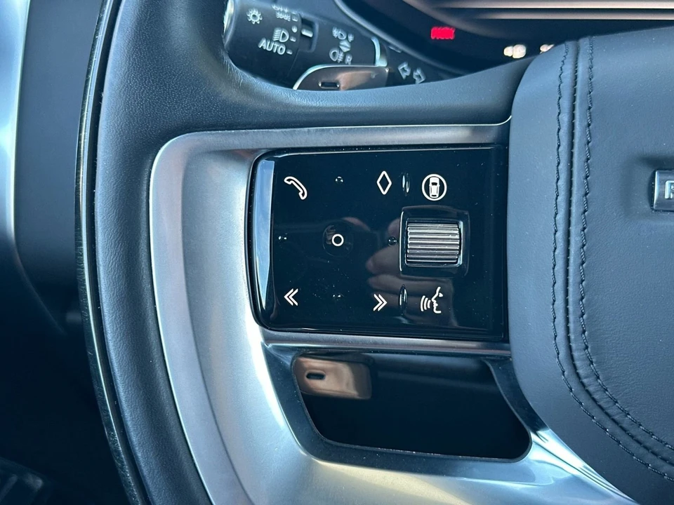 2024 Land Rover Range Rover L460 - Image 26 of 31