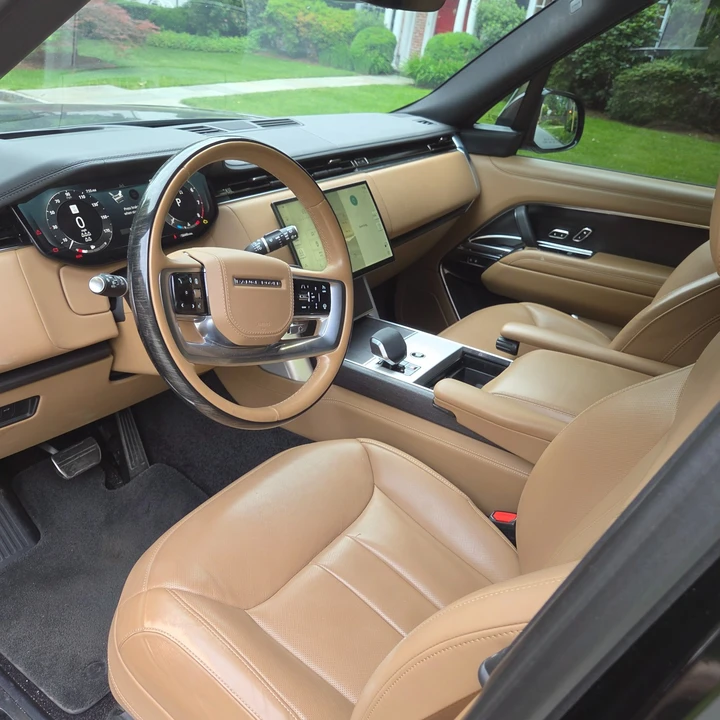 2024 Land Rover Range Rover L460 - Image 30 of 31