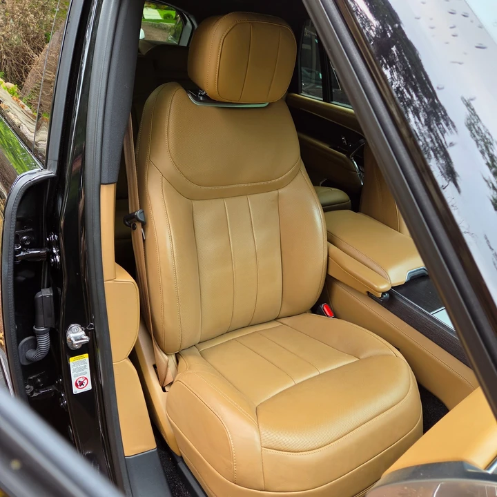 2024 Land Rover Range Rover L460 - Image 28 of 31