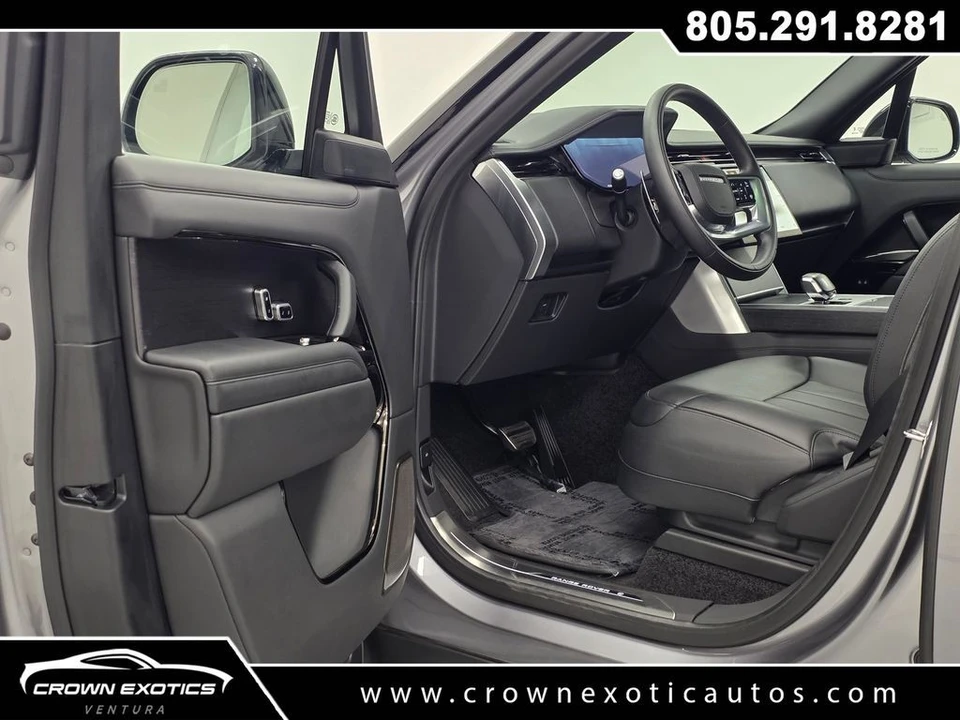 2024 Land Rover Range Rover L460 - Image 25 of 31