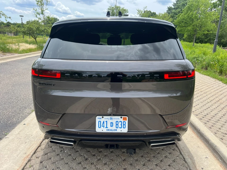 2024 Land Rover Range Rover Sport L461 - Image 11 of 31