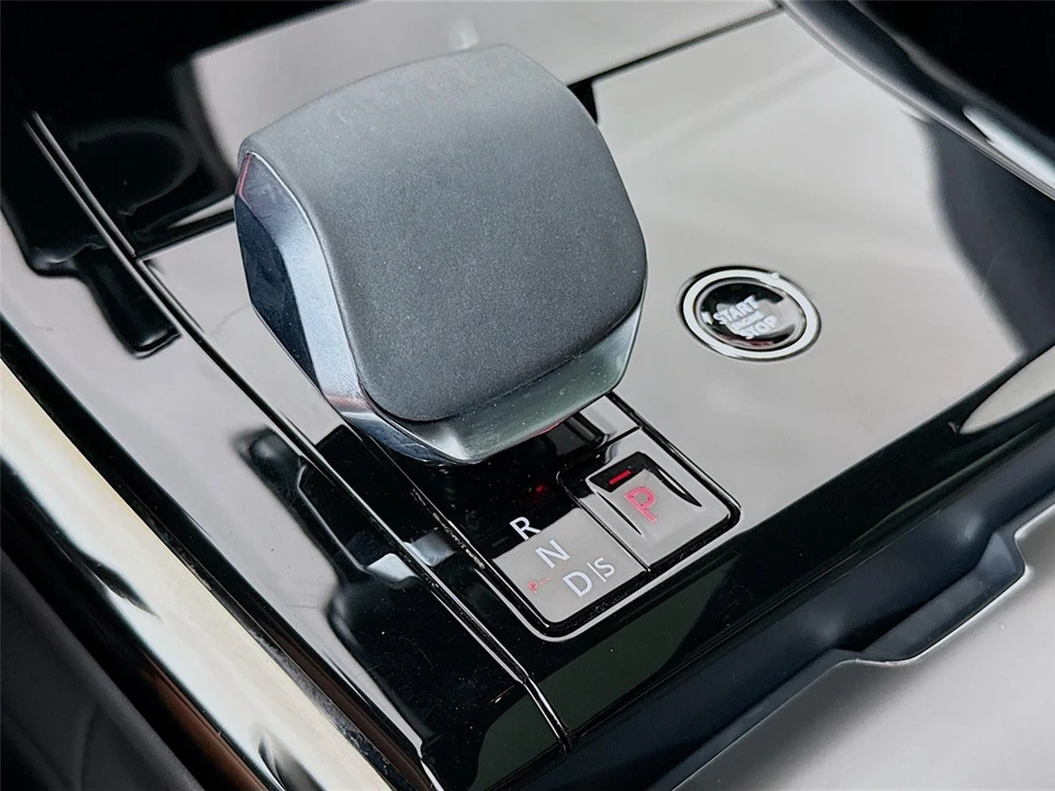 2024 Land Rover Range Rover Sport L461 - Image 14 of 31