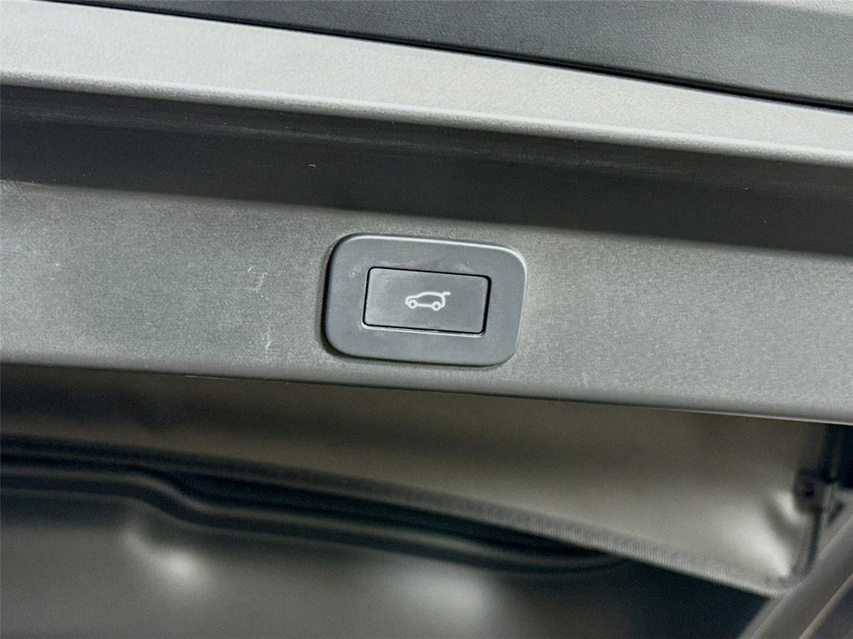 2024 Land Rover - Image 21 of 31