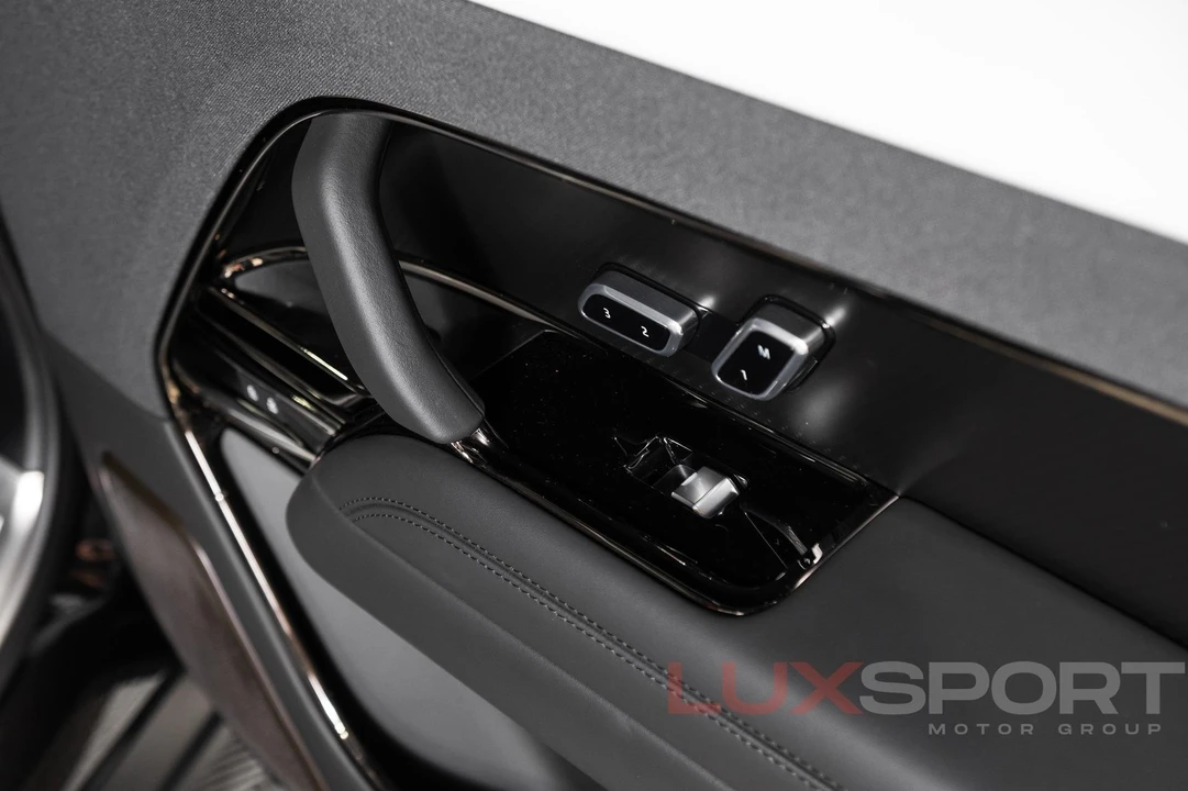 2024 Land Rover Range Rover Sport SV L461 - Image 30 of 31