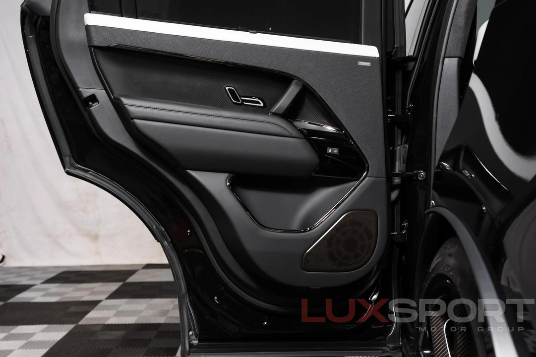 2024 Land Rover Range Rover Sport SV L461 - Image 23 of 31