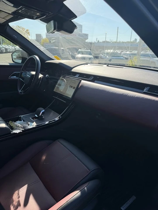 2024 Land Rover Range Rover Velar - Image 11 of 15