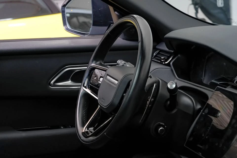 2024 Land Rover Range Rover Velar - Image 12 of 20