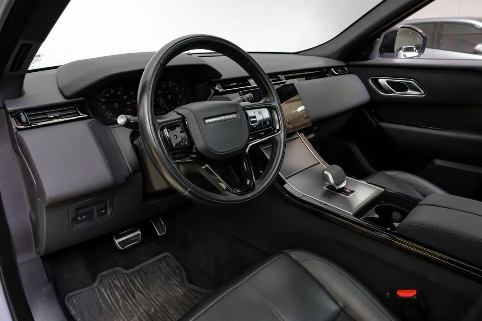 2024 Land Rover Range Rover Velar - Image 16 of 20