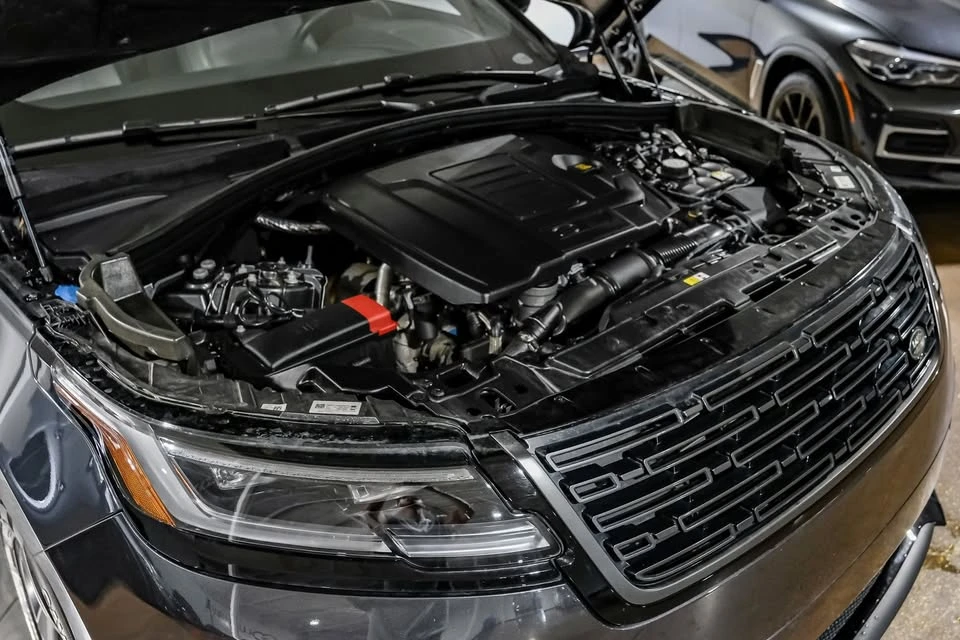 2024 Land Rover Range Rover Velar - Image 15 of 20