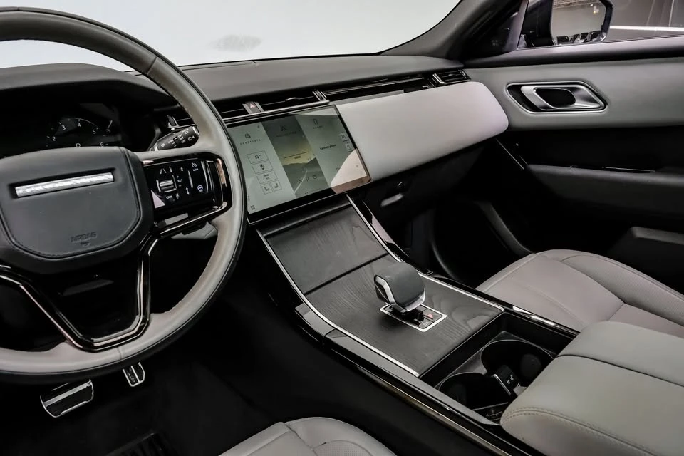 2024 Land Rover Range Rover Velar - Image 6 of 20