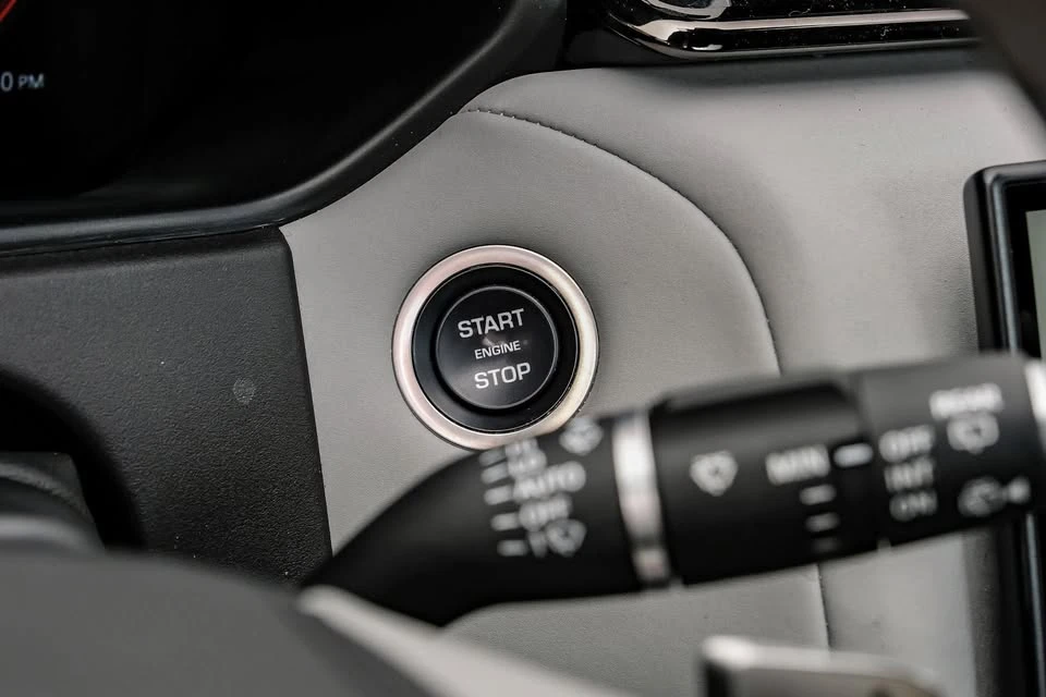 2024 Land Rover Range Rover Velar - Image 2 of 20