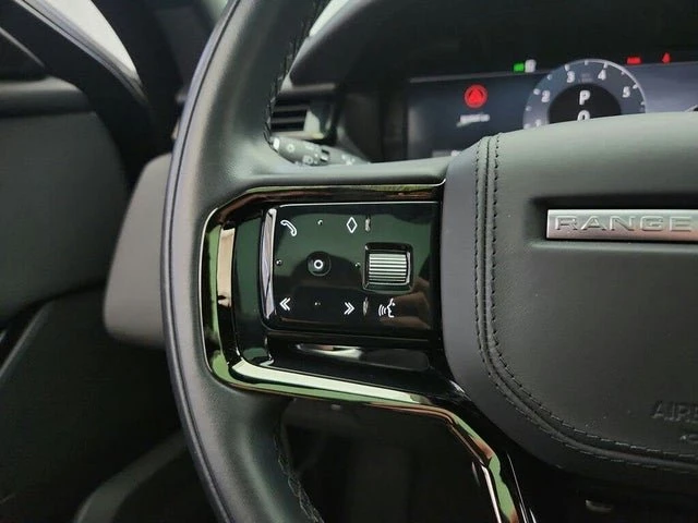 2024 Land Rover Range Rover Velar - Image 18 of 19