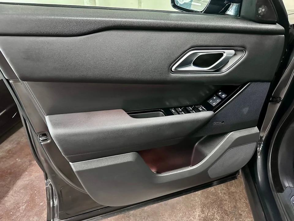 2024 Land Rover Range Rover Velar - Image 10 of 12