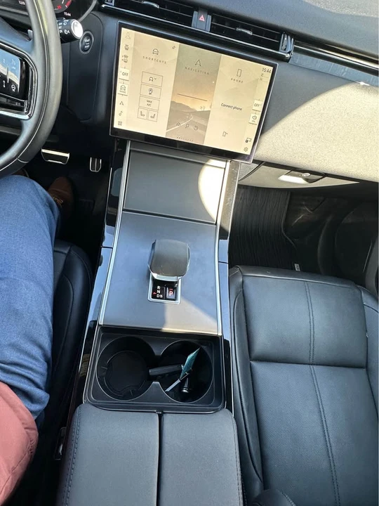 2024 Land Rover Range Rover Velar - Image 12 of 20